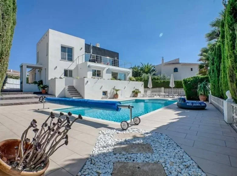 5 bedroom villa 234 m² Teulada, Spain