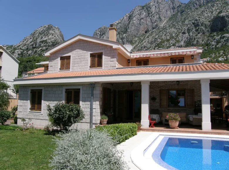 Wohnung 4 Schlafzimmer 280 m² Gemeinde Kolašin, Montenegro
