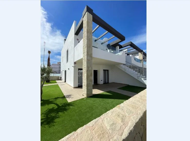 Mieszkanie 2 pokoi 76 m² Orihuela, Hiszpania