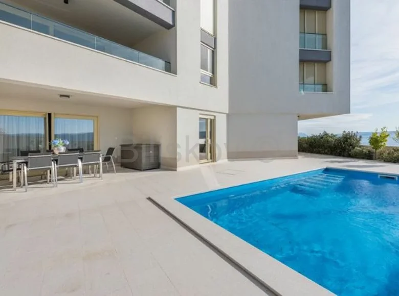 Appartement 3 chambres 251 m² Opcina Dugi Rat, Croatie