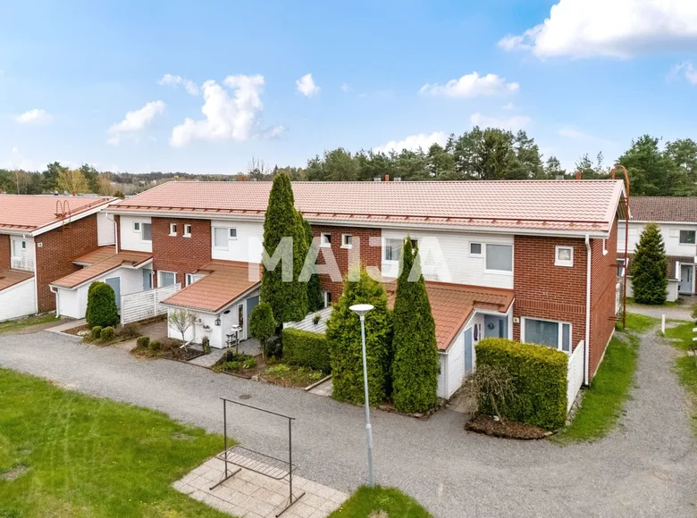 2 bedroom apartment 80 m² Naantali, Finland