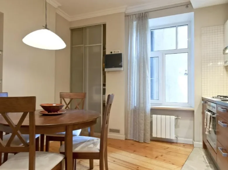 Mieszkanie 4 pokoi 128 m² Ryga, Łotwa