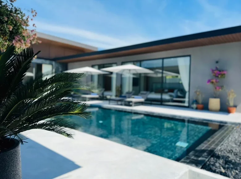 Villa 4 chambres 442 m² Chalong, Thaïlande
