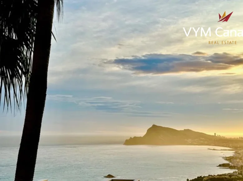 3-Schlafzimmer-Villa 389 m² Alicante, Spanien