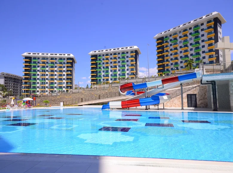 Mieszkanie 2 pokoi 80 m² Alanya, Turcja
