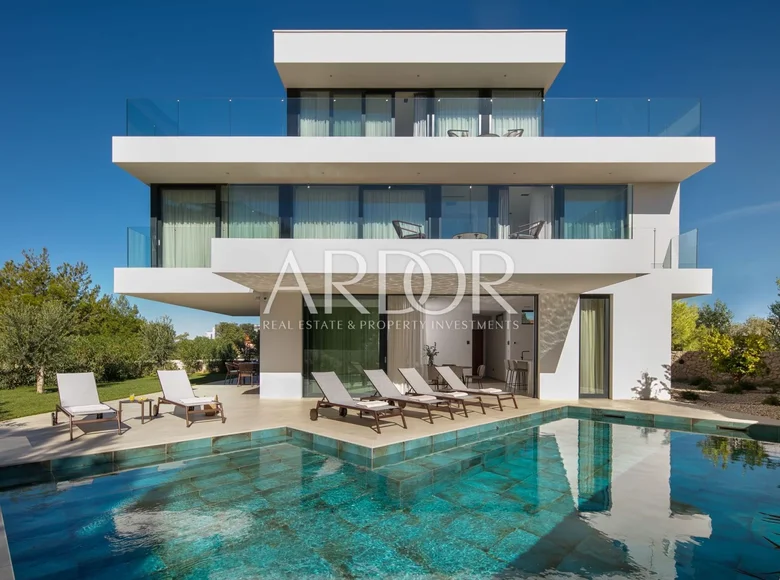4 bedroom Villa 327 m² Grad Zadar, Croatia
