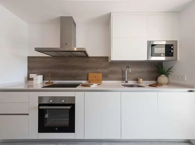 Mieszkanie 3 pokoi 100 m² Estepona, Hiszpania