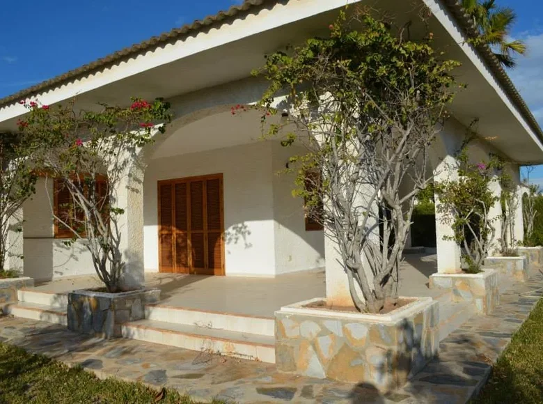 Villa de 4 dormitorios 250 m² Orihuela, Španjolska