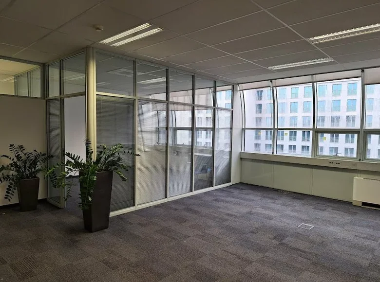 Офис 89 м² Upravna Enota Ljubljana, Словения