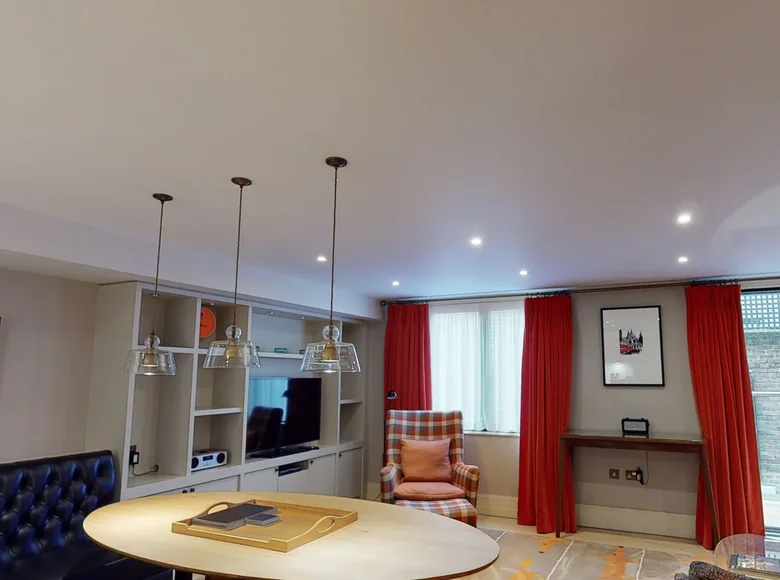 Mieszkanie 2 pokoi 89 m² w Londyn, Wielka Brytania