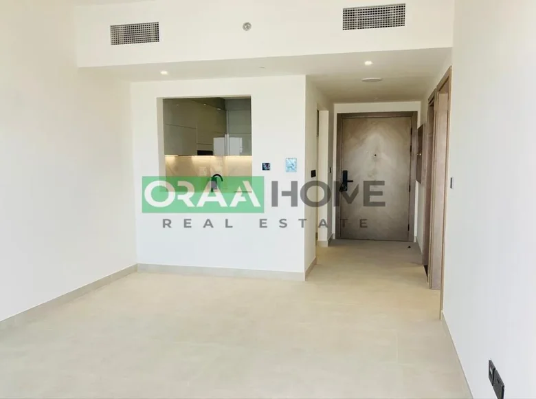 Квартира 1 комната 700 м² Дубай, ОАЭ