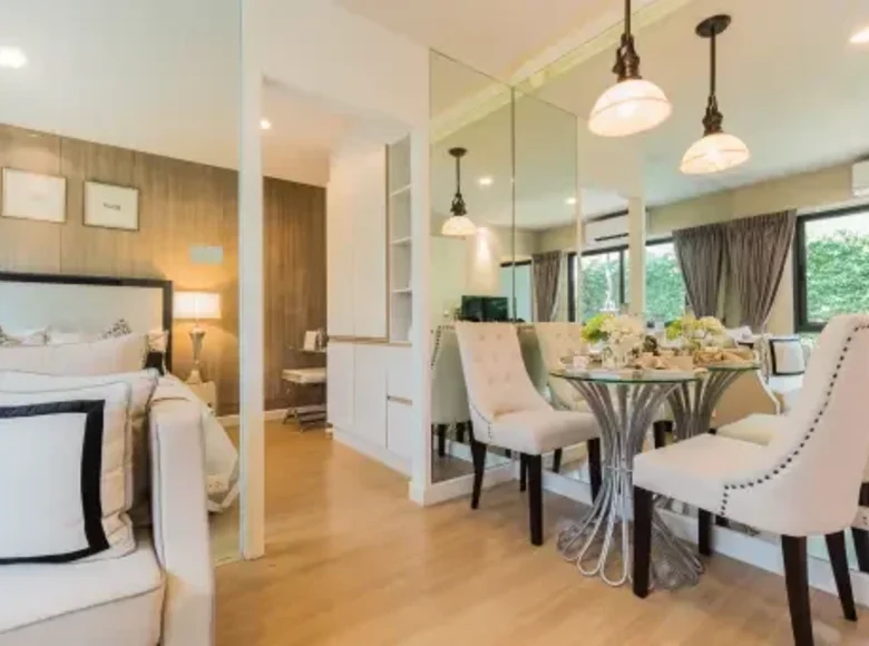 2 bedroom condo 52 m² Bangkok, Thailand