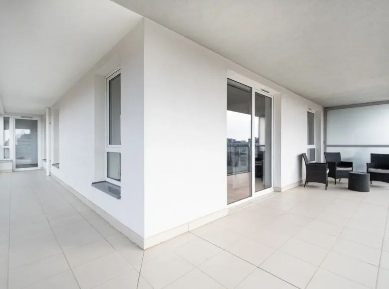 Квартира 4 комнаты 85 м² в Варшаве, Польша