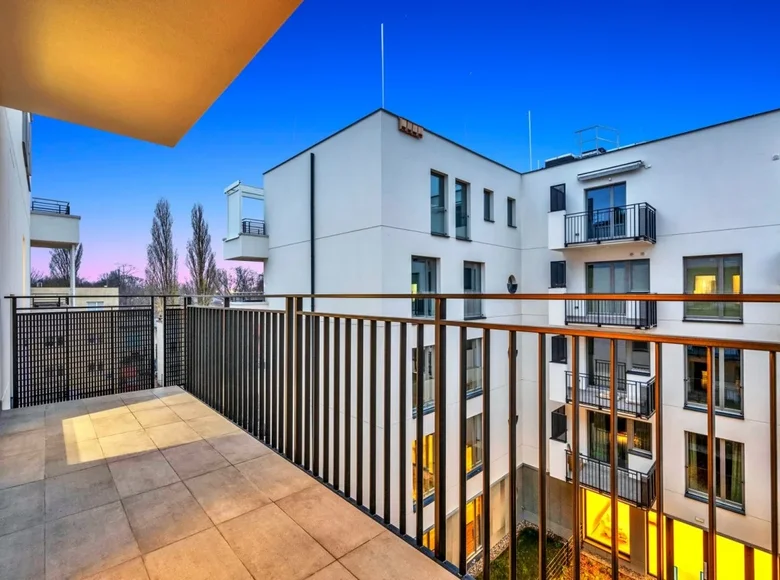 Квартира 3 комнаты 68 м² в Варшаве, Польша