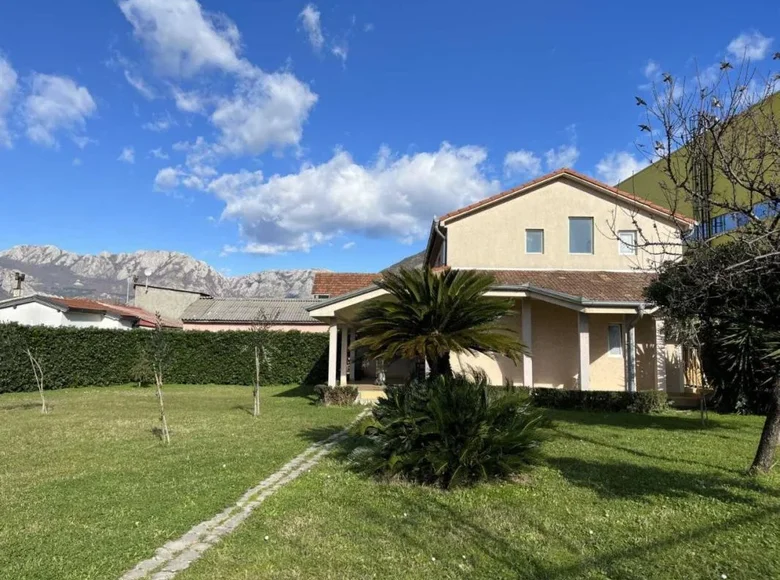 Дом 3 спальни 130 м² Белиши, Черногория