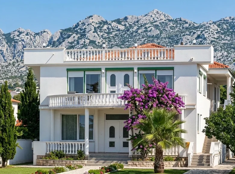 Hotel 350 m² in Opcina Starigrad, Croatia