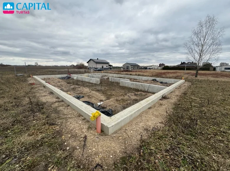 Atterrir  Varenai, Lituanie