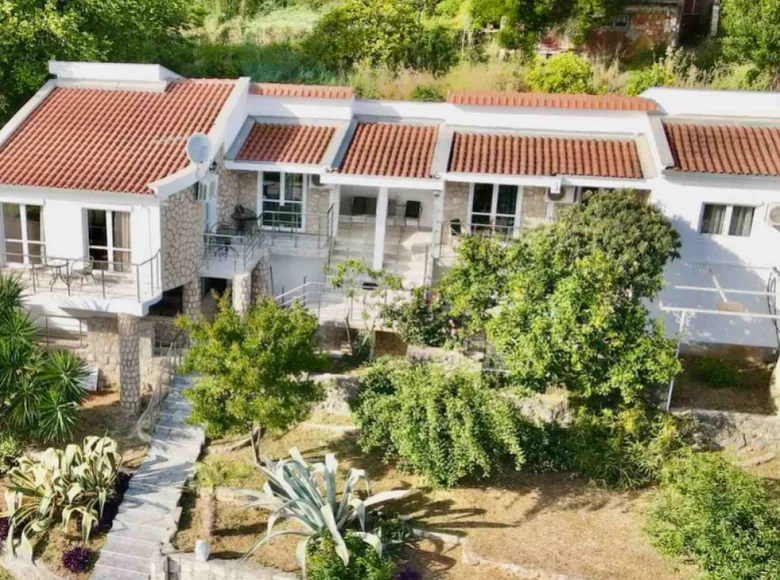 Dom 5 pokojów 142 m² Dobra Woda, Czarnogóra