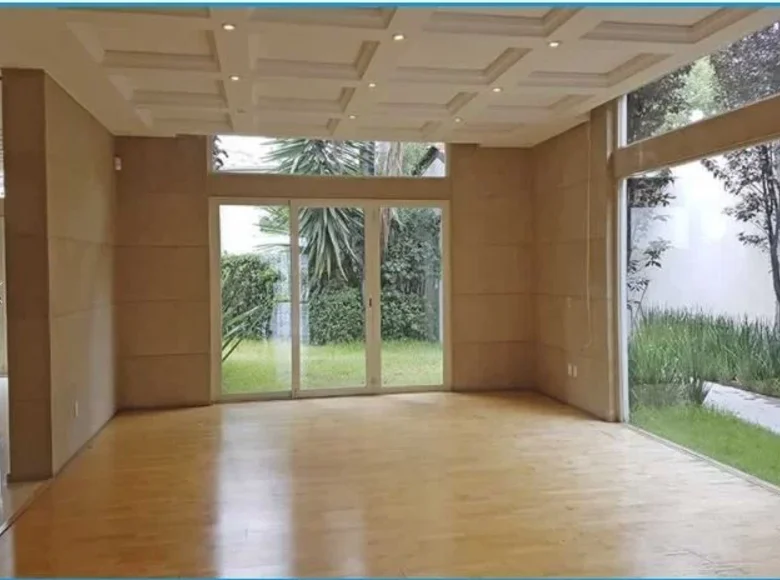 5 bedroom house 1 208 m² Mexico City, Mexico