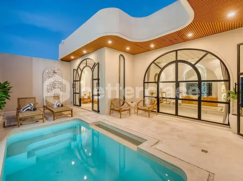 Villa mit 2 Schlafzimmern  Kerobokan, Indonesien