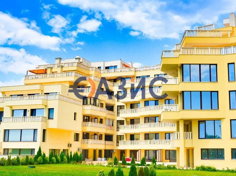Mieszkanie 2 pokoi 65 m² Burgas, Bułgaria