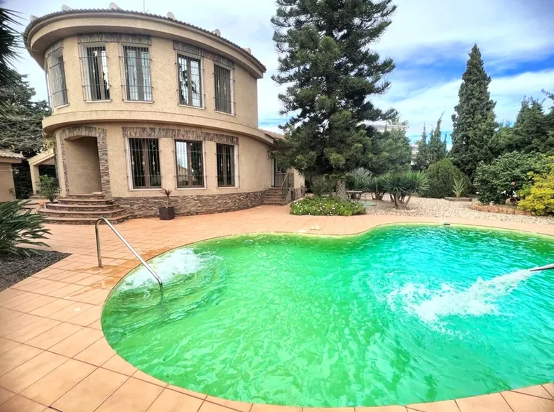 6-Schlafzimmer-Villa 267 m² Urbanizacion Dona Pepa, Spanien