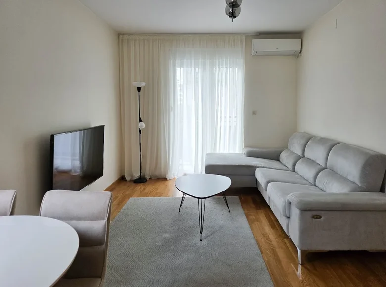 Wohnung 1 zimmer 53 m² in Podgorica, Montenegro