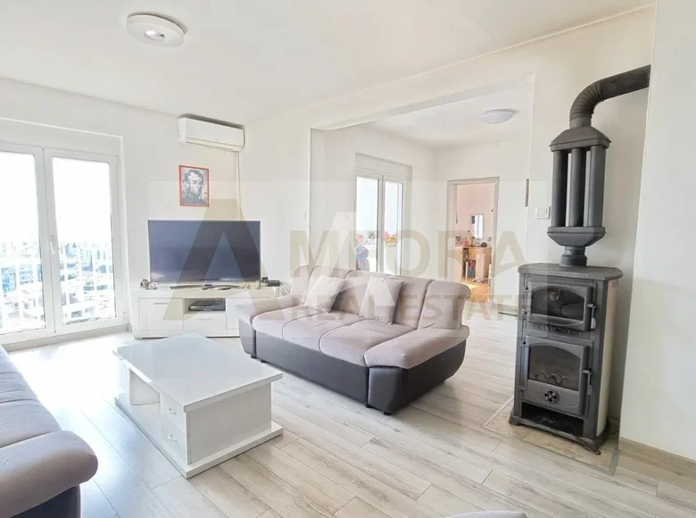 Wohnung 3 Schlafzimmer 109 m² Budva, Montenegro