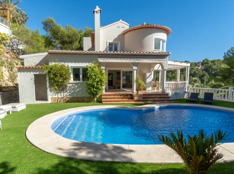 4-Schlafzimmer-Villa 337 m² Altea, Spanien
