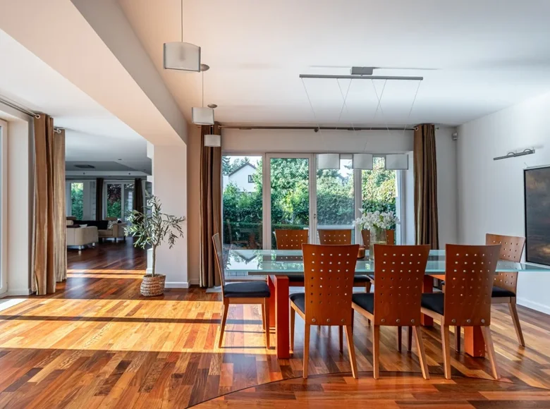 Дом 440 м² в Варшаве, Польша