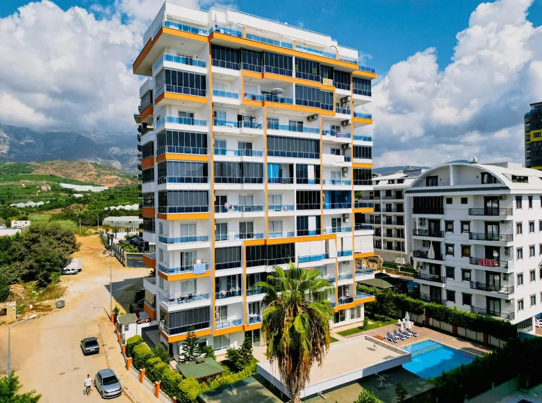 Квартира 2 комнаты  Махмутлар, Турция