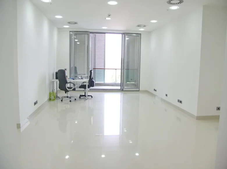 Bureau 70 m² à Budva, Monténégro