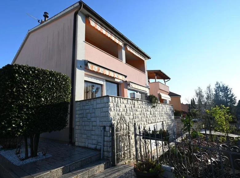 Hotel 362 m² en Pola, Croacia