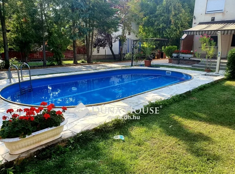 House 2 bathrooms 80 m² in Fejér, Hungary