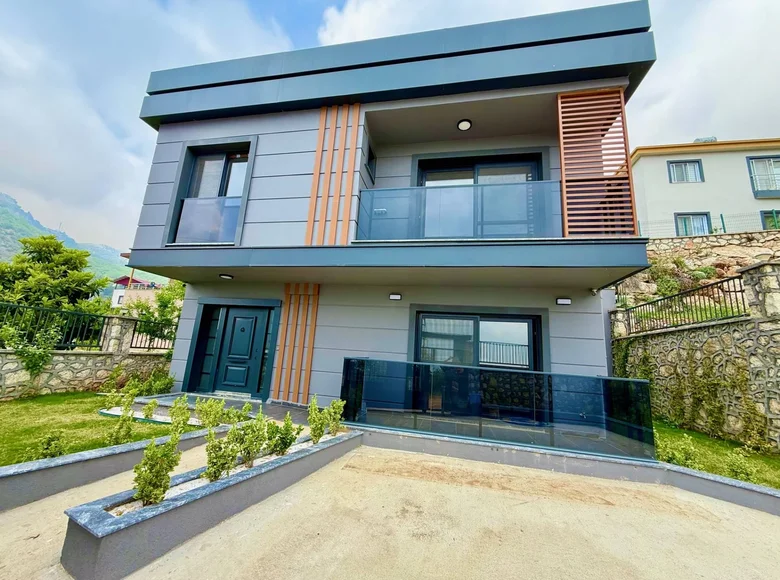 Villa de 4 habitaciones 140 m² Mezitli, Turquía