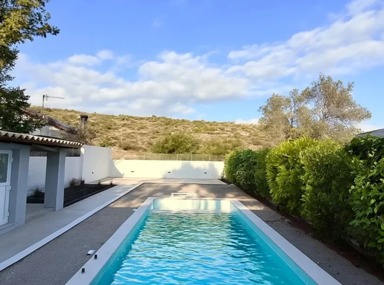 Villa de 2 dormitorios 78 m² Koropi, Grecia