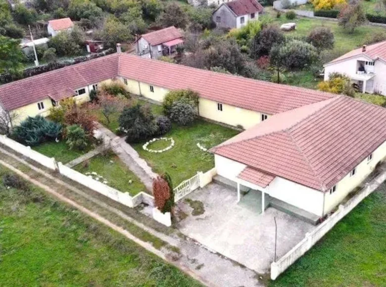 Nieruchomości komercyjne  Czarnogóra, Czarnogóra