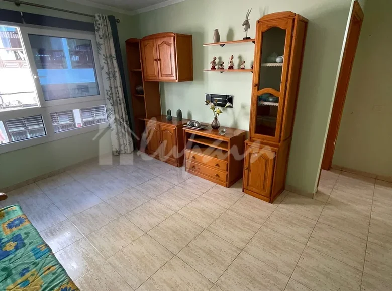 Mieszkanie 2 pokoi 59 m² Arona, Hiszpania