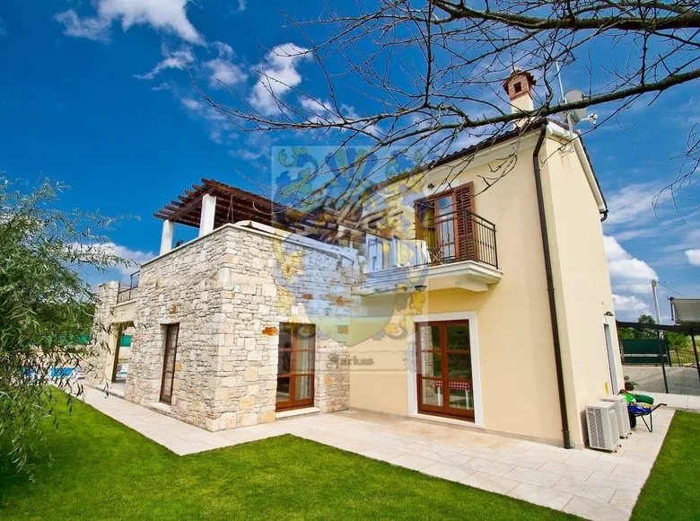 4 bedroom Villa 220 m² Opcina Svetvincenat, Croatia