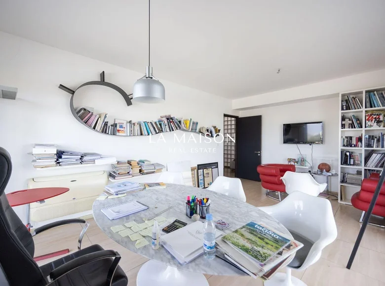 Office 416 m² in Nicosia, Cyprus
