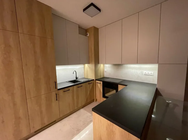 Mieszkanie 2 pokoi 43 m² w Łódź, Polska