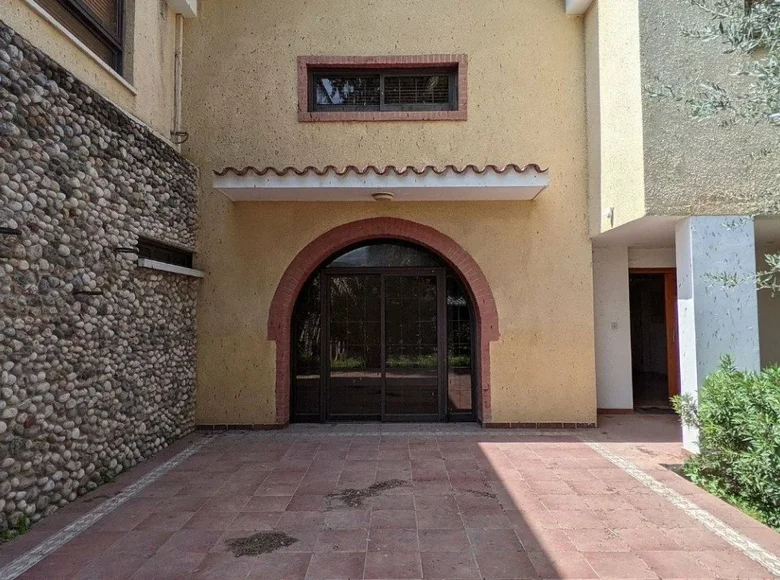 Commercial property  in Lefkosa Turk Belediyesi, Northern Cyprus