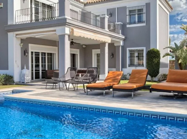 4-Schlafzimmer-Villa 270 m² Abadin, Spanien