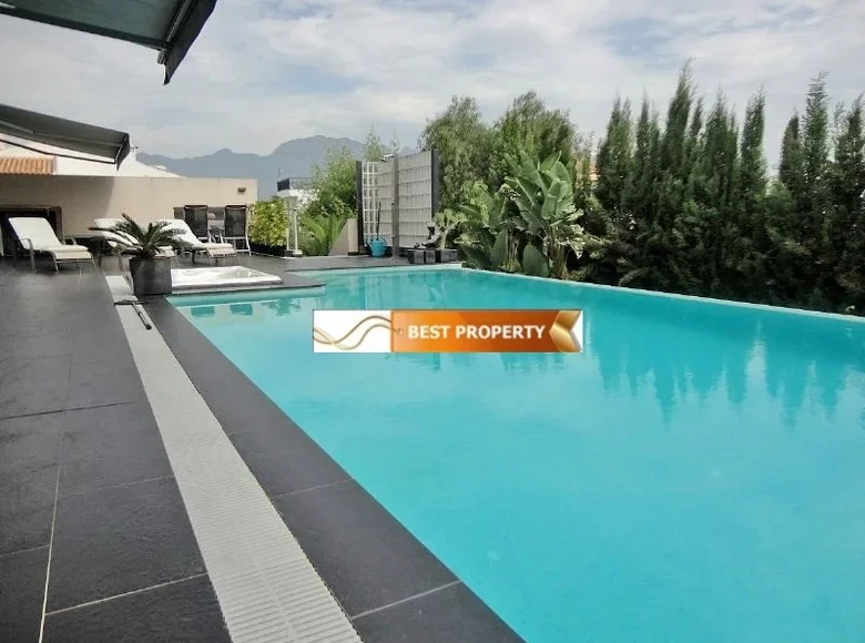 Willa 5 pokojów 455 m² lAlfas del Pi, Hiszpania
