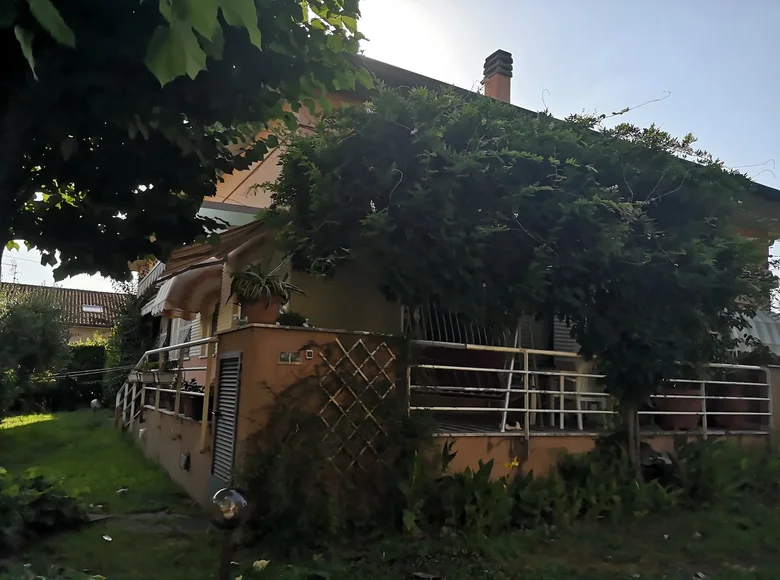 6-Schlafzimmer-Villa  Lido di Camaiore, Italien