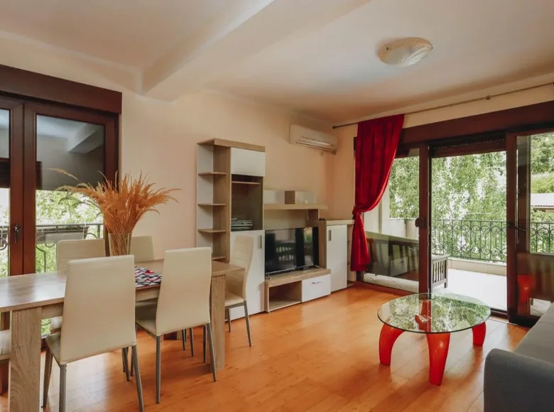 2 bedroom apartment 70 m² Budva, Montenegro