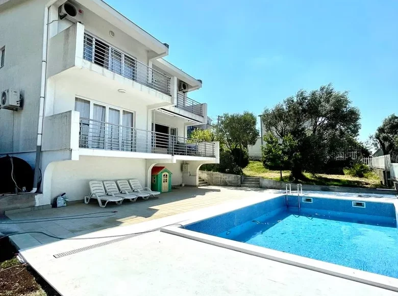 Dom 7 pokojów 320 m² Polje, Czarnogóra