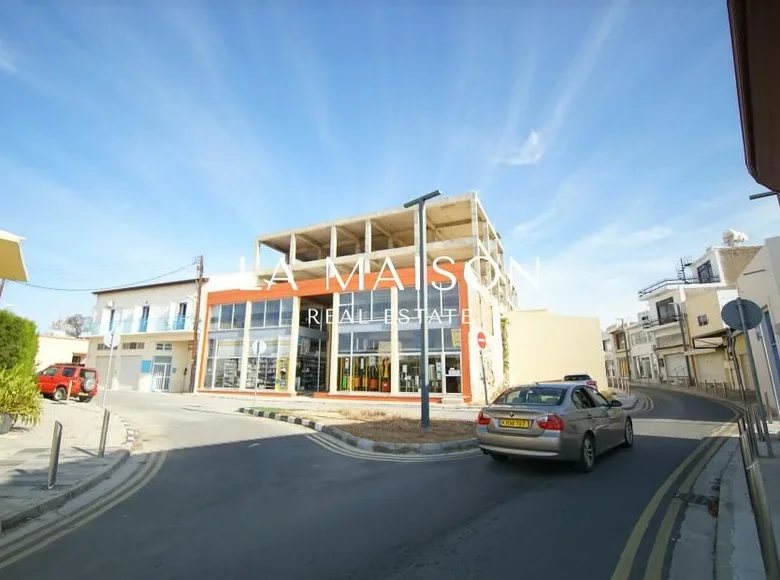 Investissement 1 000 m² à Paphos, Chypre