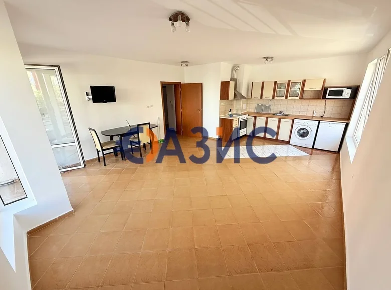 Mieszkanie 2 pokoi 85 m² Nesebyr, Bułgaria