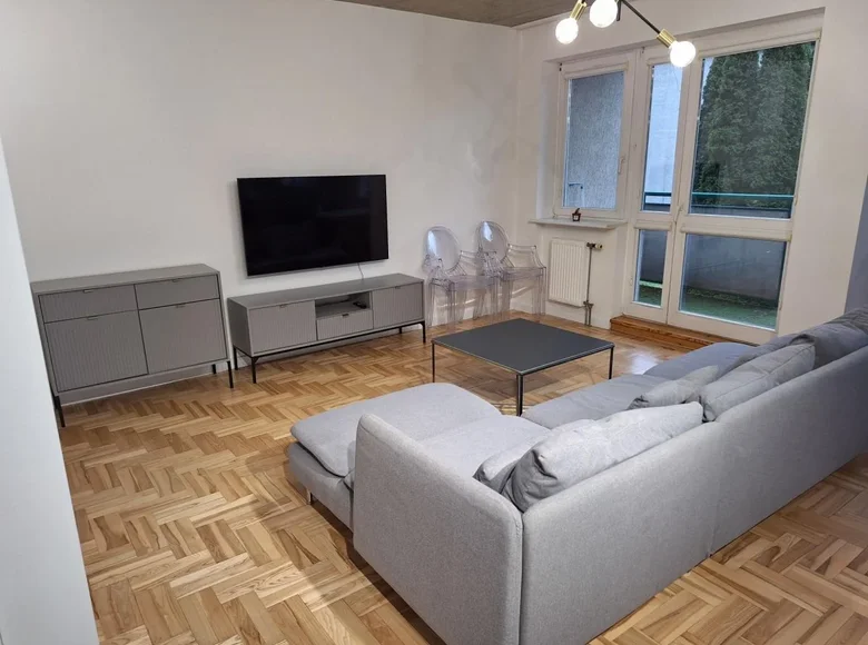 3 room apartment 85 m² in Warsaw, Poland